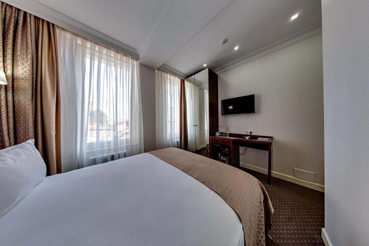 London Boutique Hotel Chisinau Ngoại thất bức ảnh